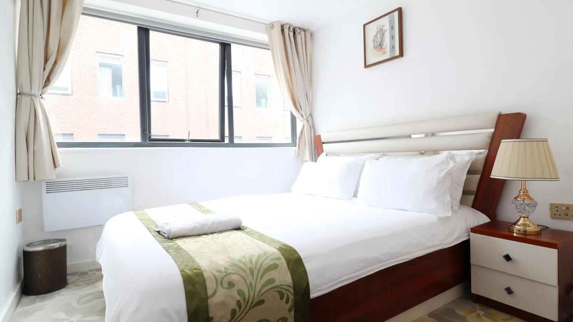 Queen Stay Apartments Σέφιλντ